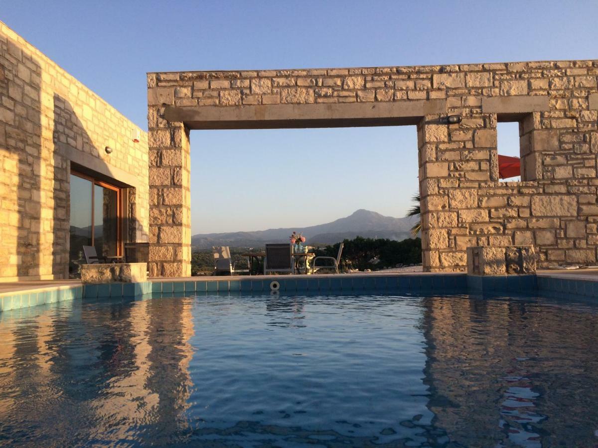 Villa Ypsilon Karotí Esterno foto