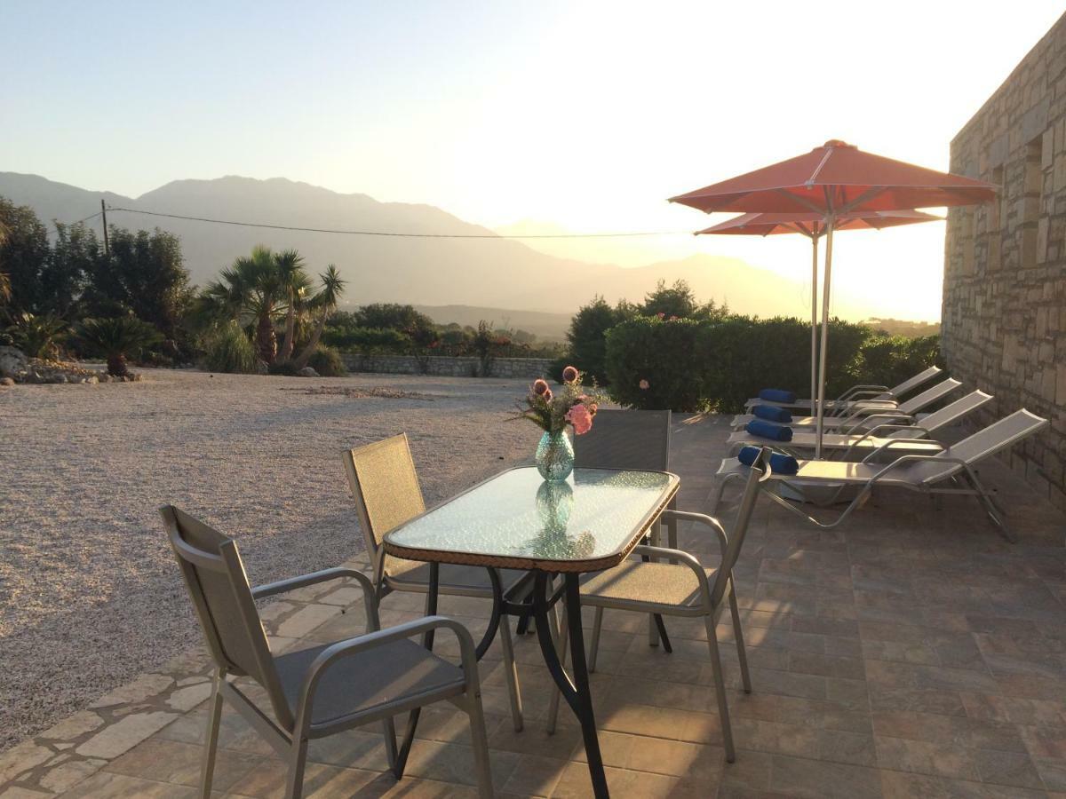 Villa Ypsilon Karotí Esterno foto
