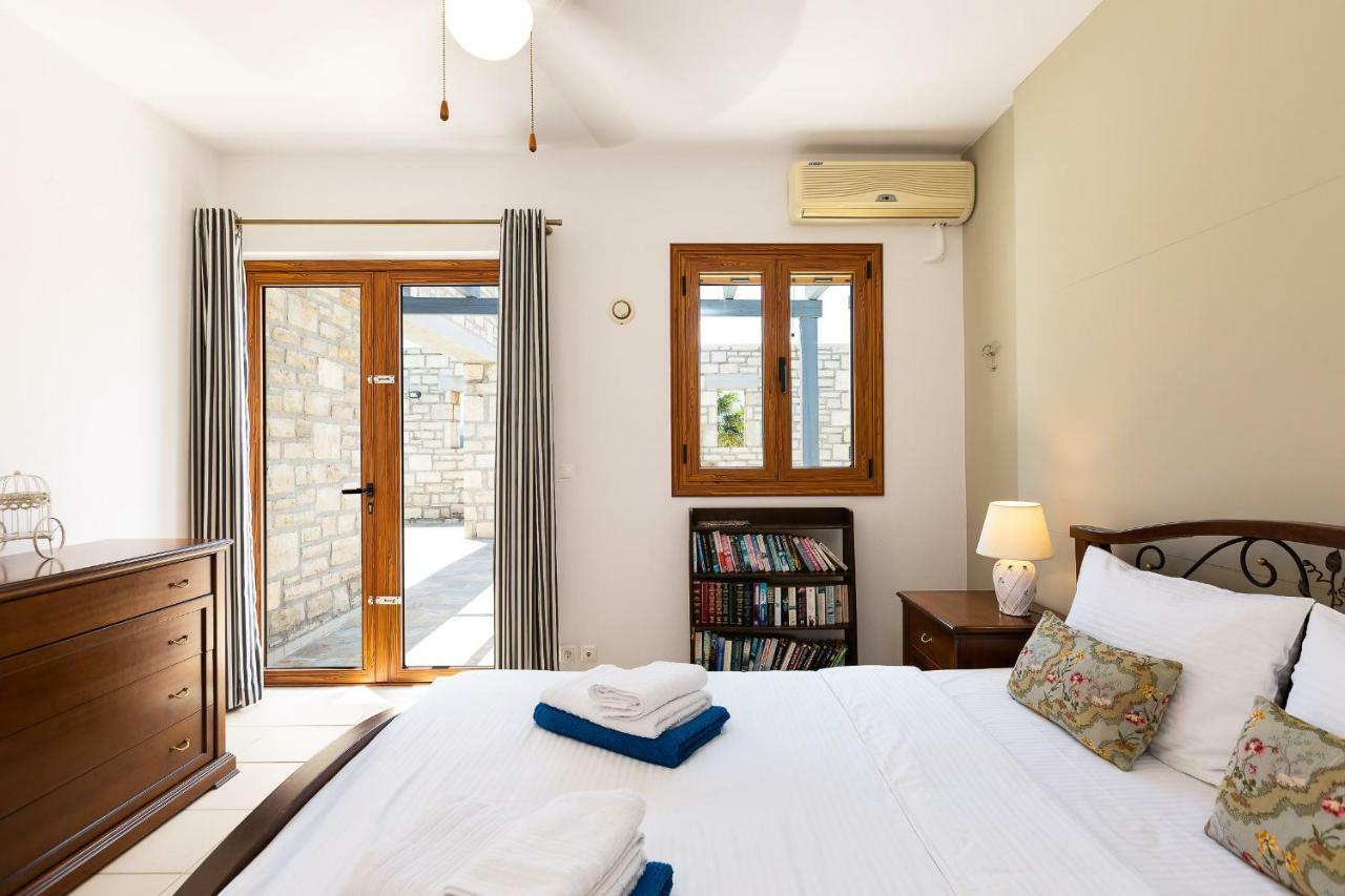 Villa Ypsilon Karotí Esterno foto
