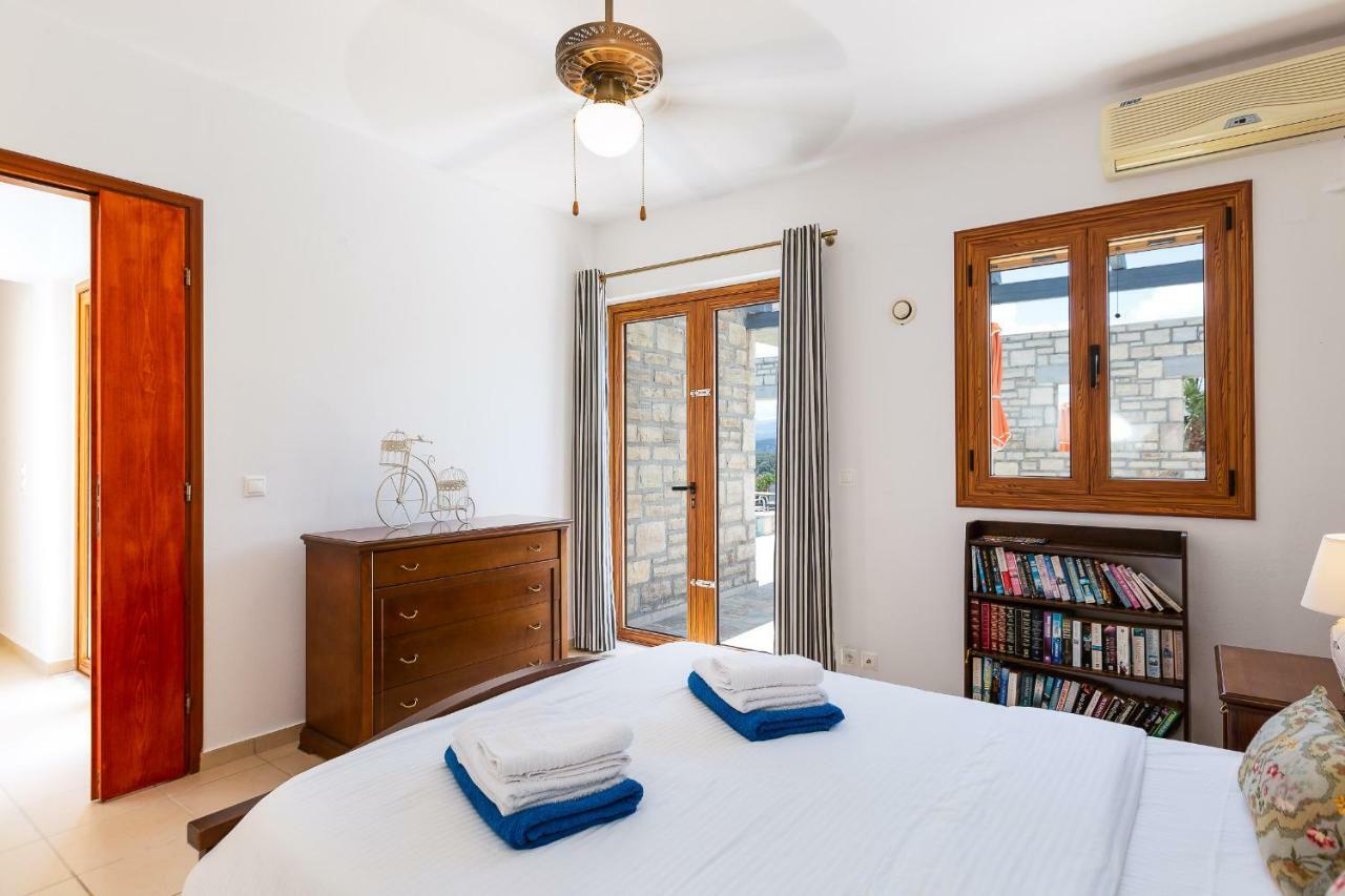 Villa Ypsilon Karotí Esterno foto